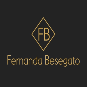 Logo da marca Fernanda Besegato, registrada com A Dama das Marcas